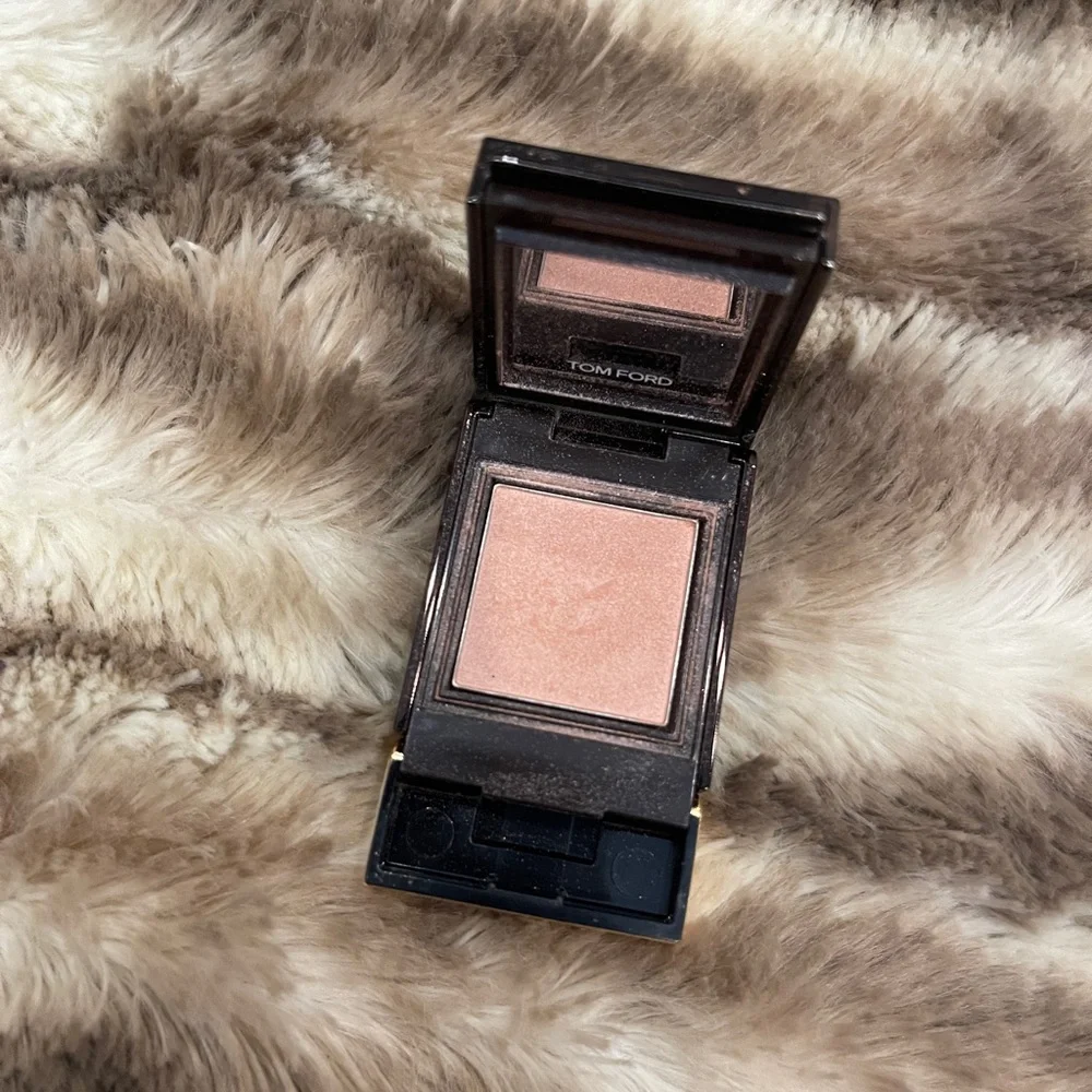 Tom Ford Private Shadow Eyeshadow 01 Exposure Sateen Pink
